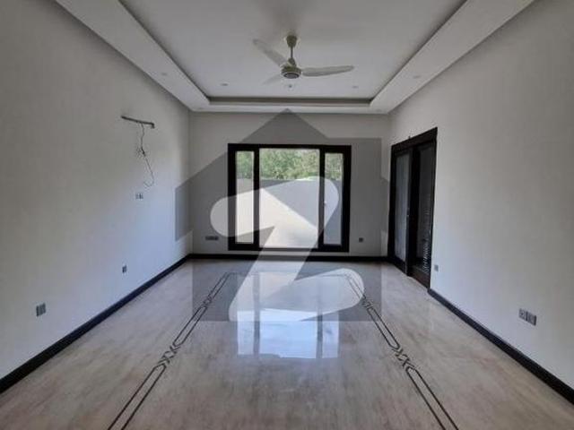 500 Yard Bungalow For Rent in Phase 8 DHA Phase 8