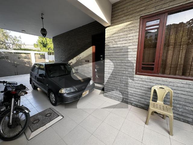 500 Yard Double Story 2 Unit House 3 Bed DD Planning Gulshan e Iqbal Block 4