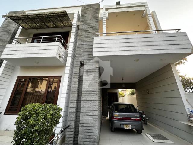 500 Yard Double Story 2 Unit House 3 Bed DD Planning