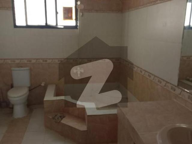 500 Yards 2 Unit Bungalow for Sale in Kh e Saadi, DHA Phase 6 DHA Phase 7