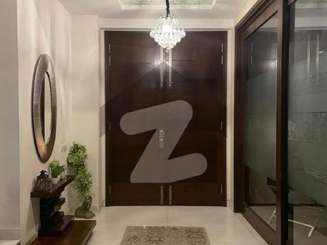 500 Yards Architect Designed Sligthly Used Bungalow For Sale Like A New DHA Phase 8