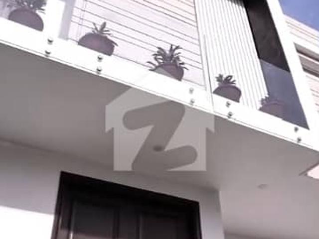 500 Yards Brand New Designer House For Sale