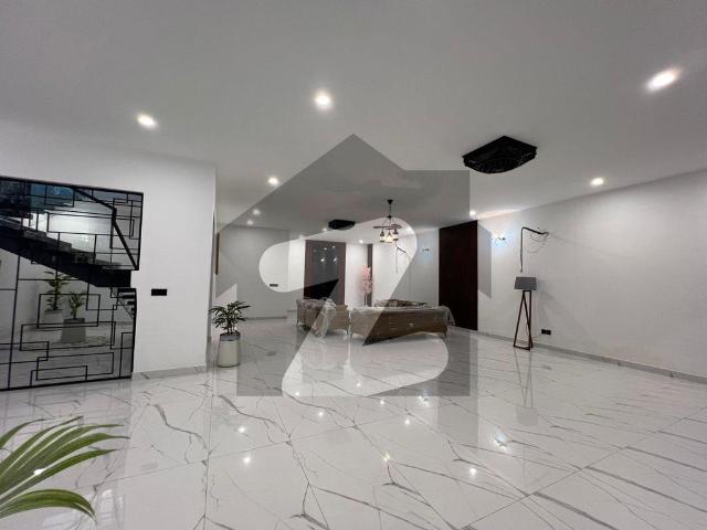 500 Yards Brand New 2 Unit Bungalow Semi Furnished DHA Phase 8