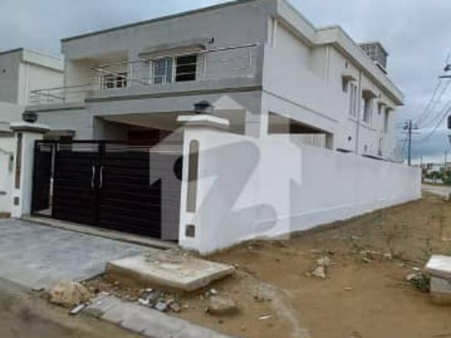 500 Yards. Bungalow Available For Sale In Falcon Malir