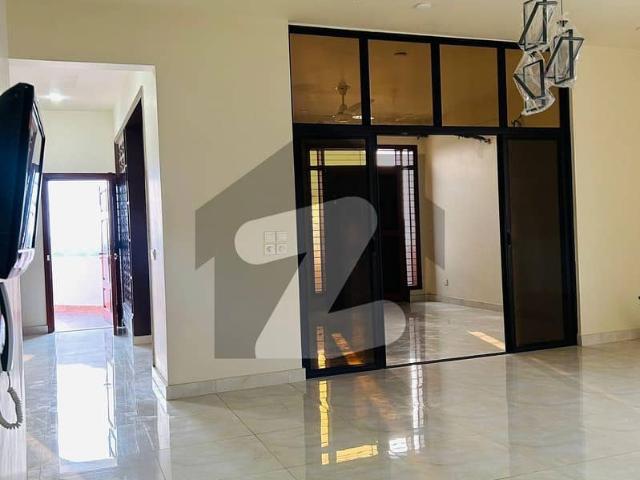 500 yards bungalow for rent in phase 5 DHA
