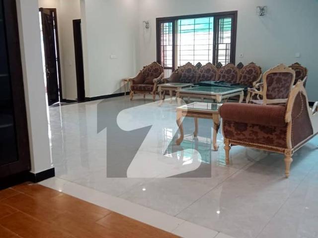 500 Yards Bungalow For Rent In Phase 6 DHA