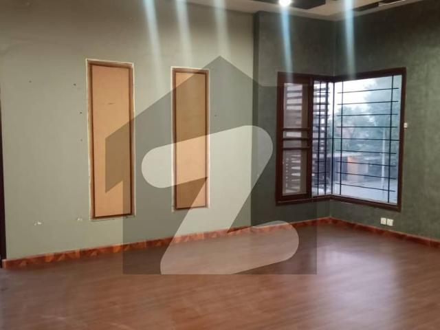500 yards bungalow for rent in phase 6 dha