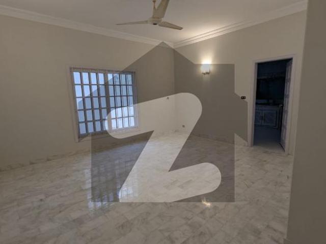500 Yards Bungalow For Rent Prime Location DHA Phase 5