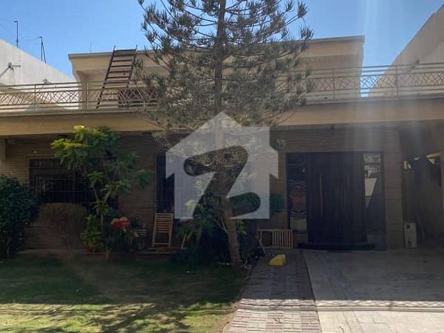 500 Yards Bungalow For Sale Commercial Facing