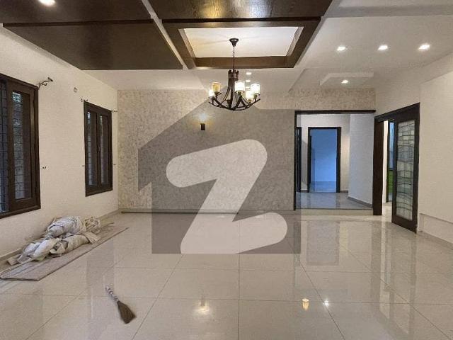 500 Yards Heighted Location Bungalow For Sale 2+4 Bedrooms With Basement