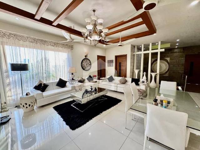 500 Yards Lavish Slightly Used Fully Furnished Bungalow For Sale Dha Phase 8
