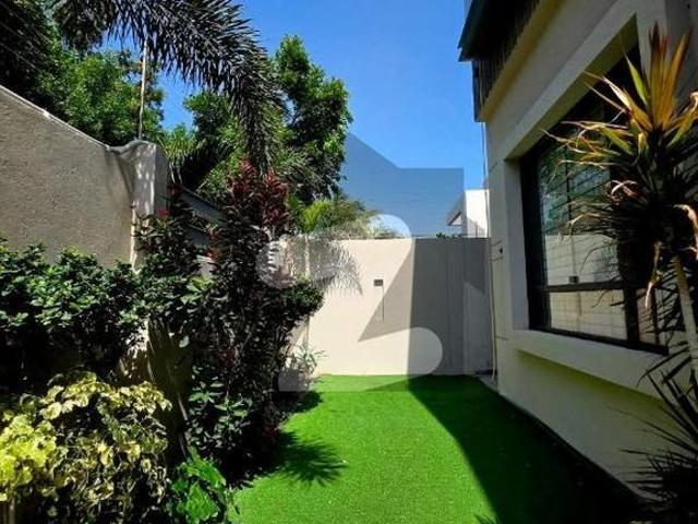 500 Yards Slightly Used Bungalow For Sale DHA Phase 6