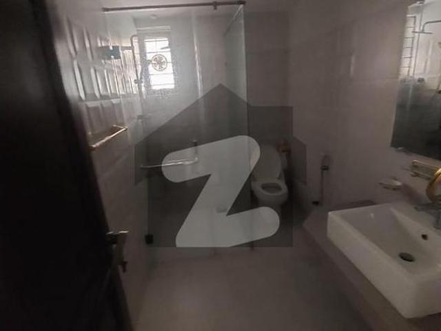 500 yards proper two unit bungalow on rent in dha phase 8