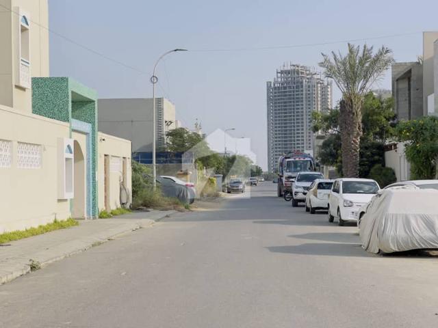 500 Yards Residential Plot For Sale In DHA Phase 8