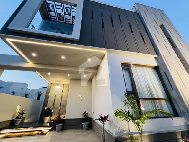 500 yards Top Quality Bungalow near Shaheen Available for sale