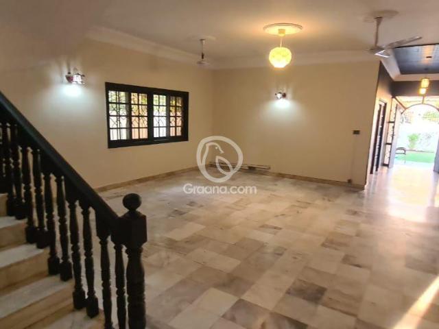 500 Yd² House for Rent