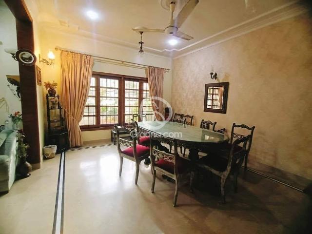 500 Yd² House for Rent