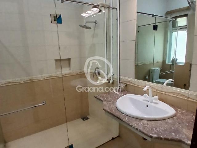 500 Yd² House for Rent