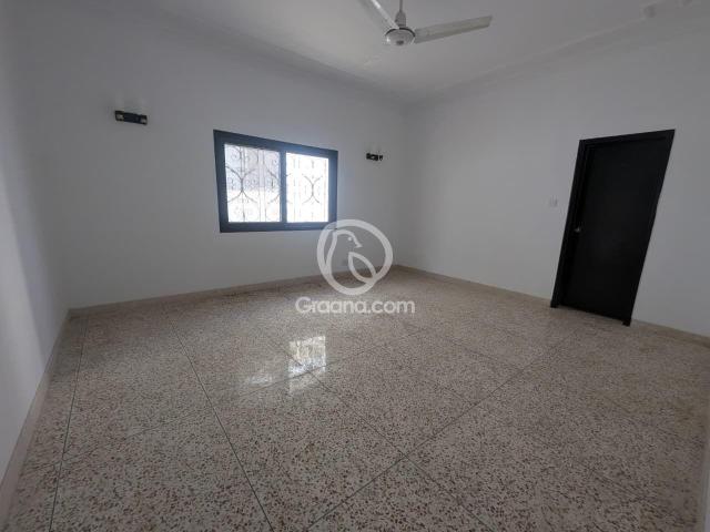 500 Yd² House for Rent
