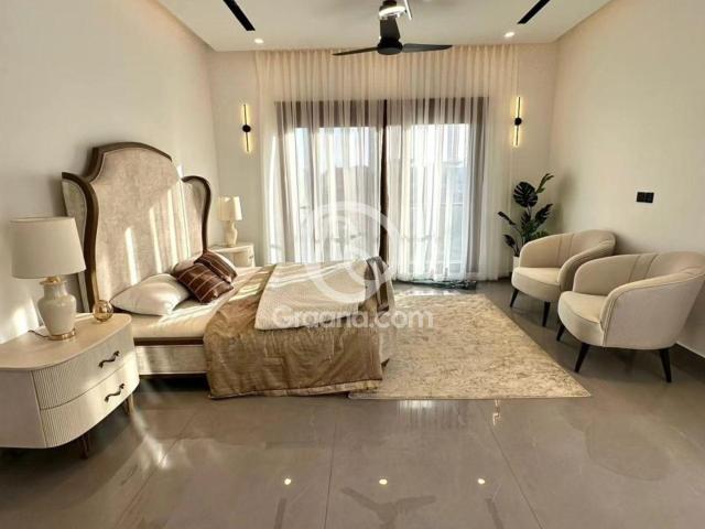 500 Yd² House for Sale