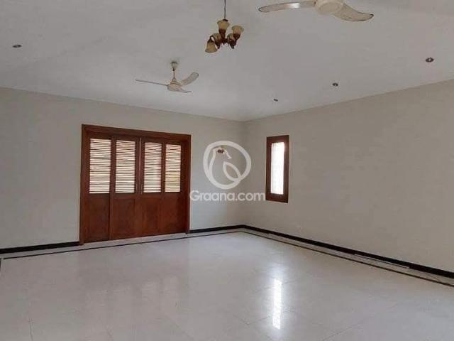 500 Yd² House for Sale