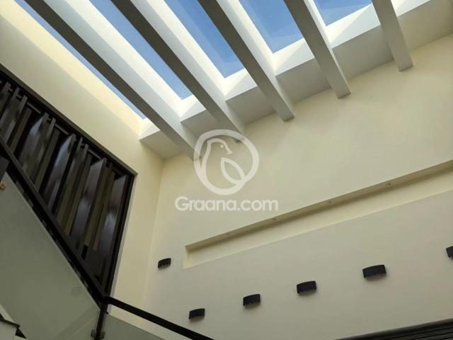 500 Yd² House for Sale
