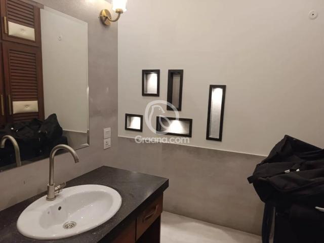 500 Yd² House for Sale