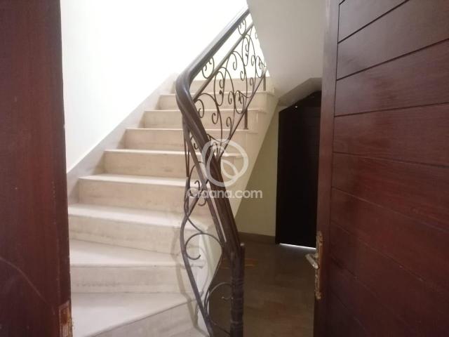500 Yd² House for Sale