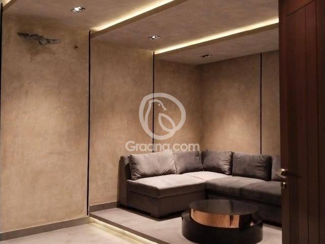 500 Yd² House for Sale