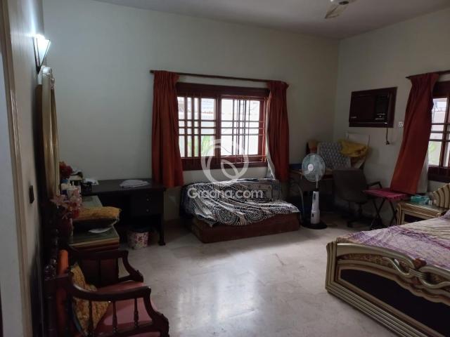 500 Yd² House for Sale