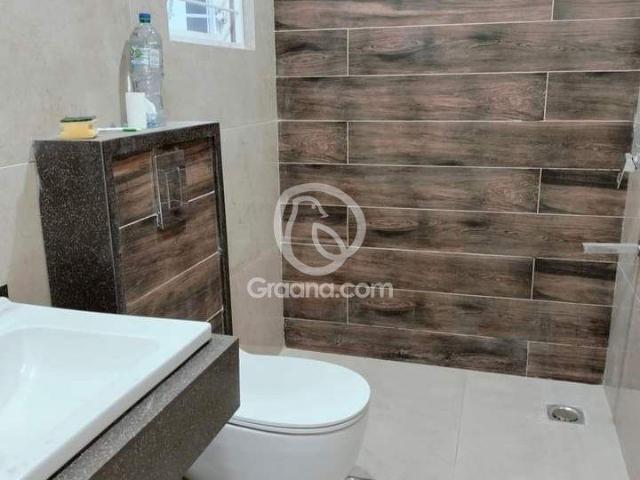 500 Yd² Lower portion for Rent