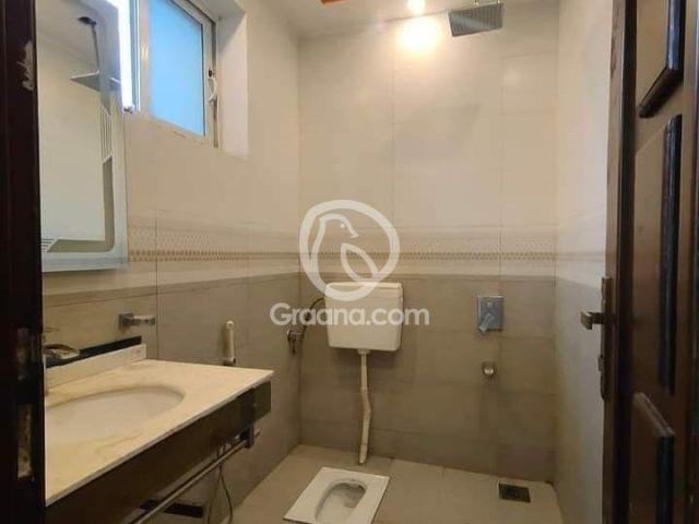 500 Yd² Lower portion for Rent