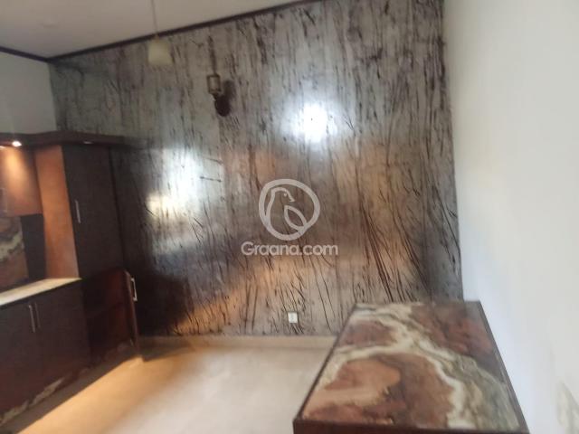 500 Yd² Lower portion for Rent