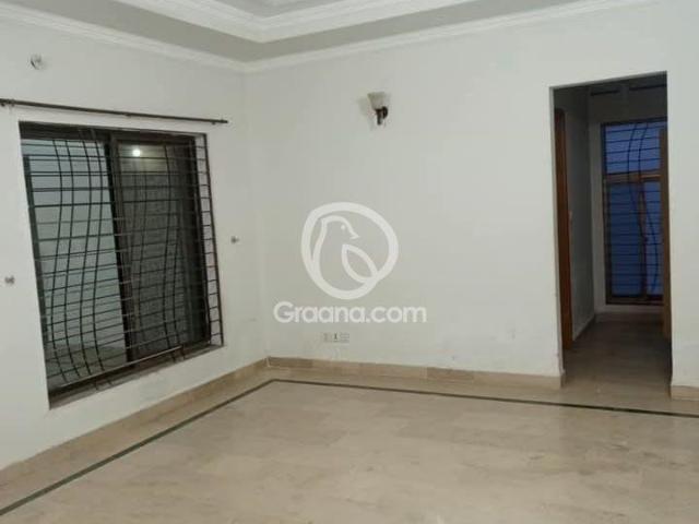 500 Yd² Lower portion for Rent