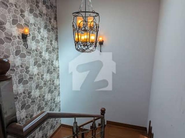 500 yds bungalow for sale in phase 6