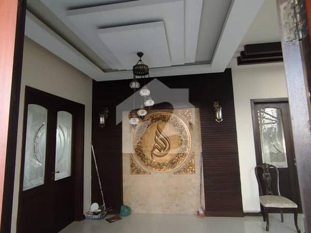500 Yrds Bungalow For Sale Near Creek Vista