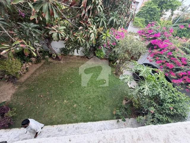 500Sq yard villa Available for rent