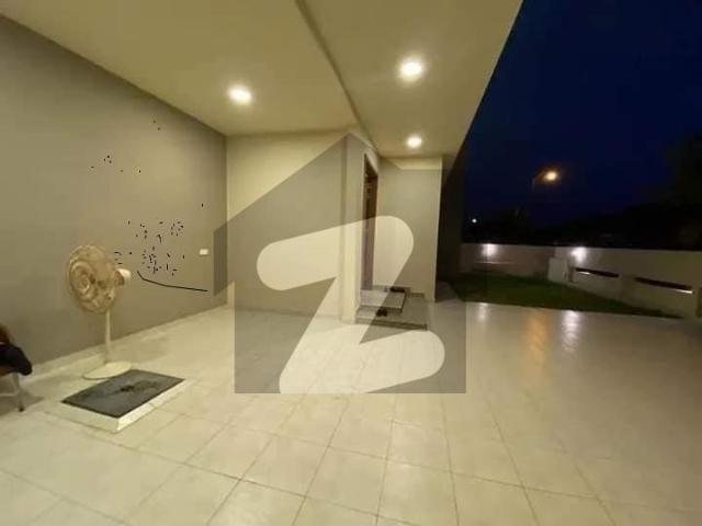 500sq yd 5 Bedrooms Luxury Villa is Available FOR RENT. 6km from Entrance of BTK. 5 Bed DDL 2 Kitchens Bahria Paradise Precinct 51