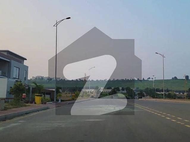 500sq yd Plot FOR SALE, at Main Jinnah Avenue, Facing ALI VILLA and Theme Park at Bahria Town Karachi Prime Location