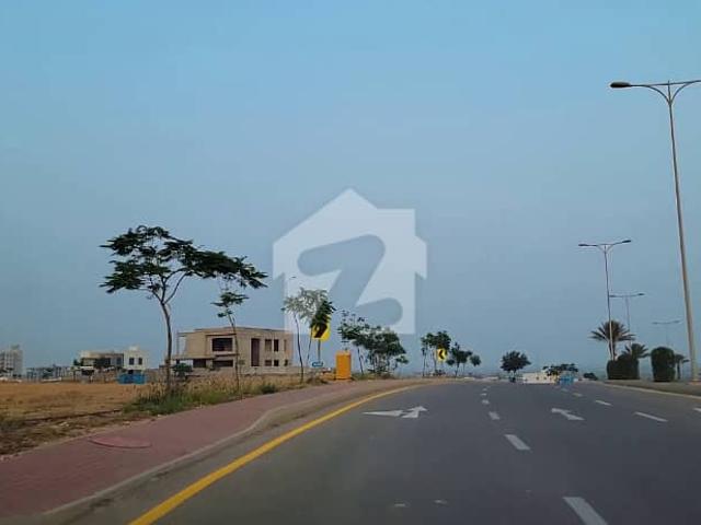 500sq yd Plot FOR SALE, at Main Jinnah Avenue, Facing ALI VILLA and Theme Park at Bahria Town Karachi Prime Location