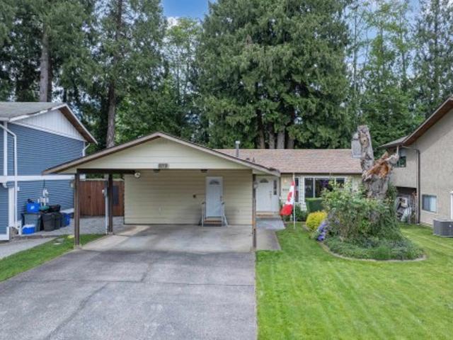 5015 Street, Langley, BC, V3A 7J9 house for sale | Listing ID R3124 | Royal LePage