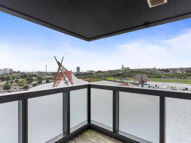 501/770A Great South Road, Manukau, City