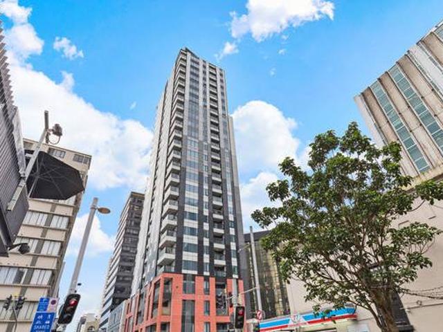 501 75 Victoria Street West City Centre