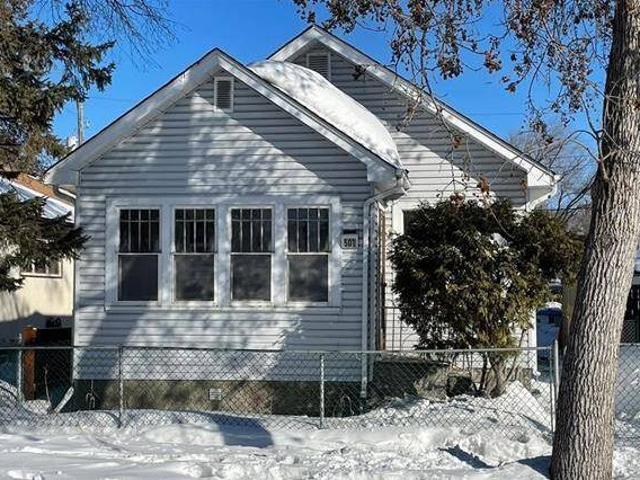 501 Giroux Street Winnipeg MB R2J 0L8 For Sale
