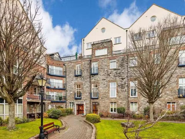 501 Grace Park Manor, Drumcondra, Dublin 3, D09VF50 is for sale