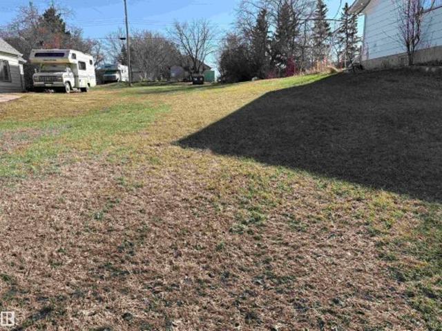 5025 51 Ave, Holden, AB, T0B 2C0 vacant land for sale | Listing ID E4486 | Royal LePage