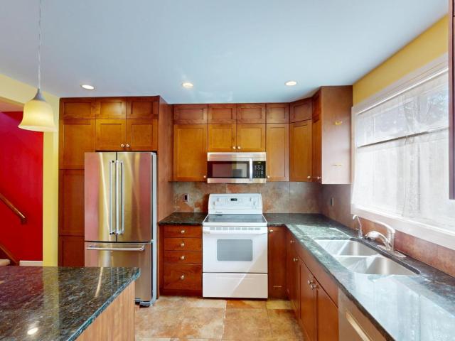 502 120 Silvercreek Close Nw 2 beds [object Promise] for Rent
