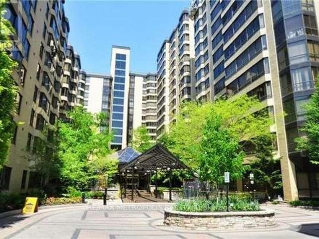 502 280 Simcoe Street, Toronto, ON, M5T 2Y5 lease for lease | Listing ID C13273 | Royal LePage