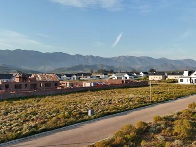 502 m² Land available in Robertson