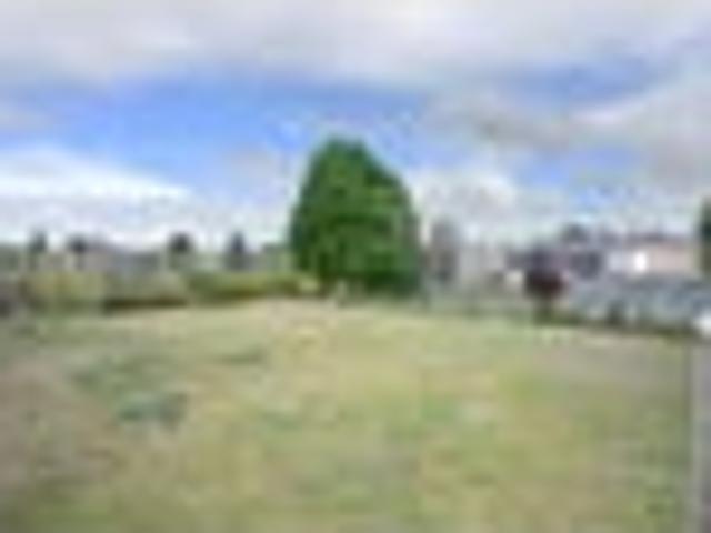 502m2 East Street Section For Sale